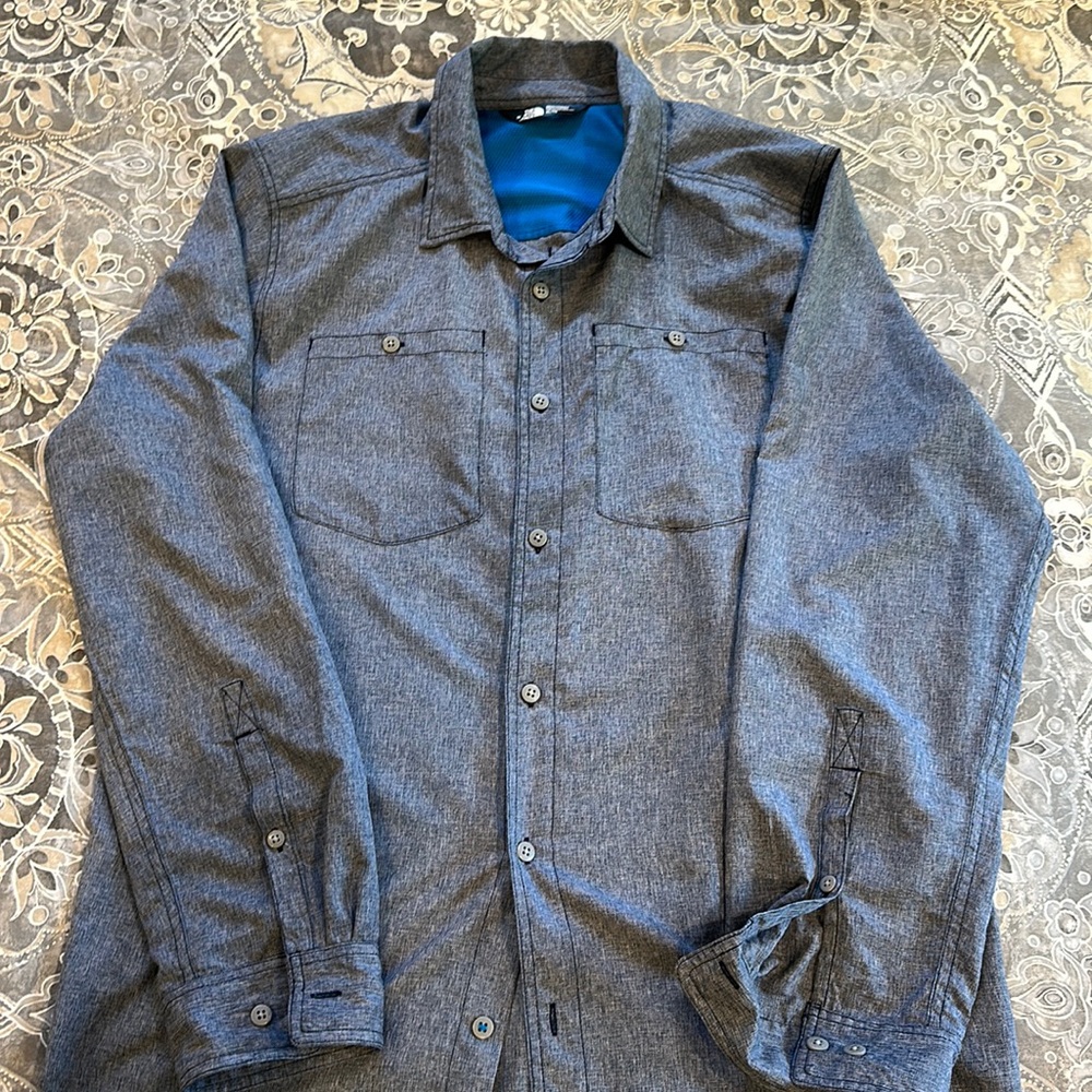 The North Face blue chambray LS button up shirt XL